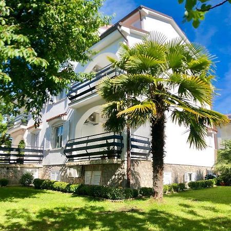 Apartments Bella Vita 2 Малинска Екстериор снимка