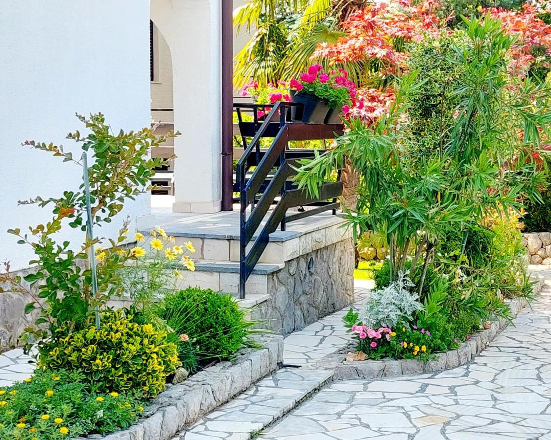 Apartments Bella Vita 2 Малинска Екстериор снимка